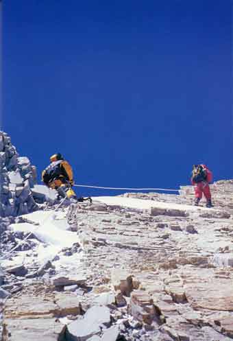 
Near Annapurna Summit From The North - Los 14 Ochomiles de Juanito Oiarzabal book

